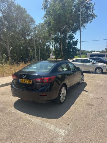 מאזדה 3