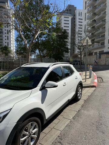 קיה סטוניק