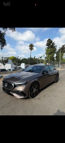 מודעת רכב מרצדס-בנץ E-class