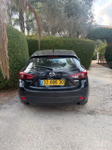 מאזדה 3