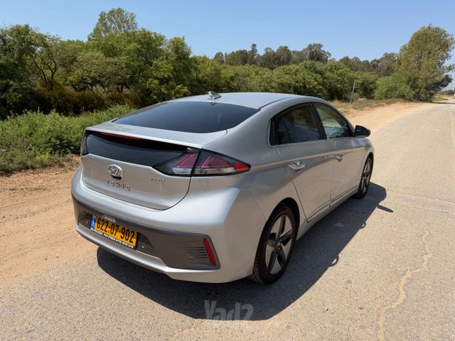 יונדאי איוניק