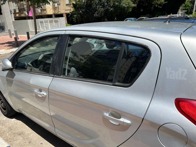 יונדאי i20