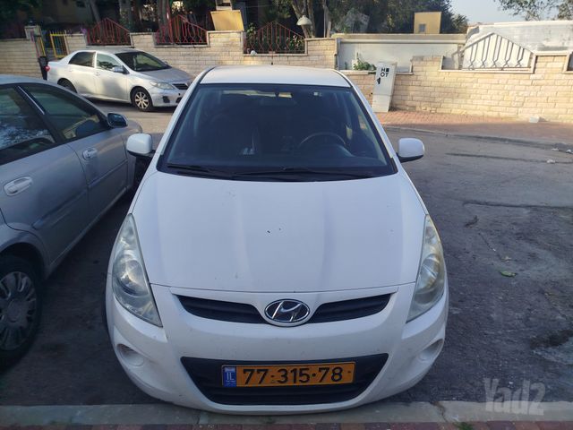 יונדאי i20