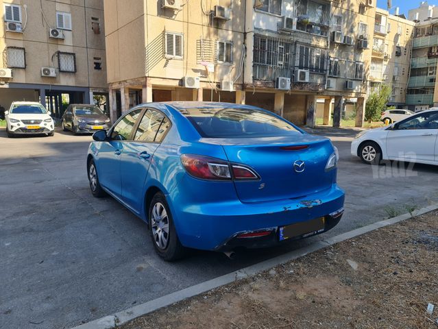 מאזדה 3
