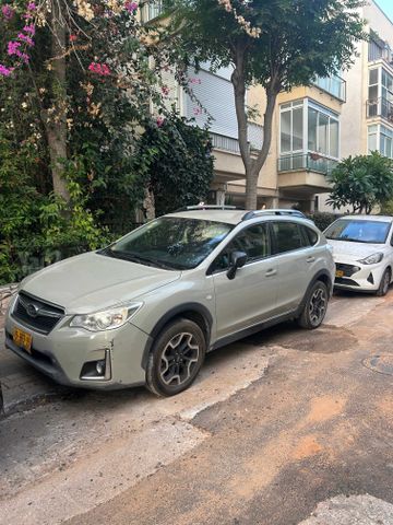 סובארו XV