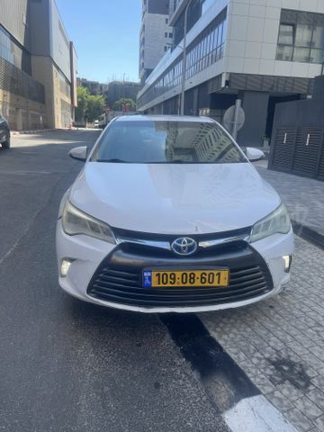מודעת רכב טויוטה קאמרי