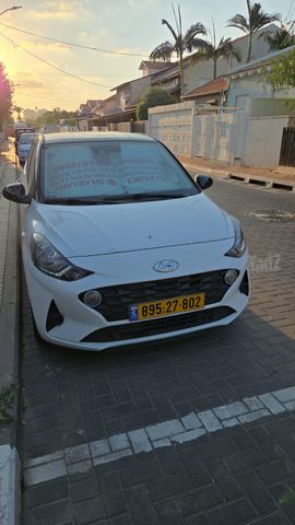 יונדאי i10