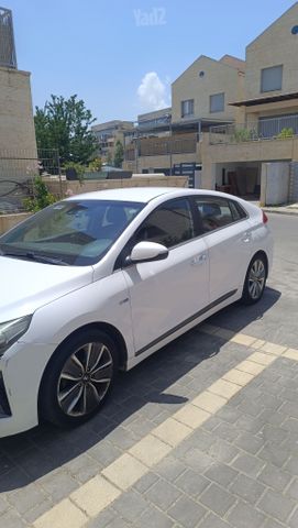 יונדאי איוניק