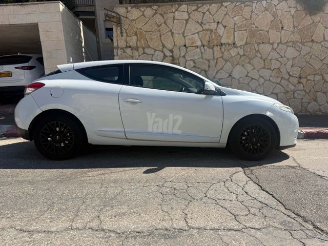 רנו מגאן
