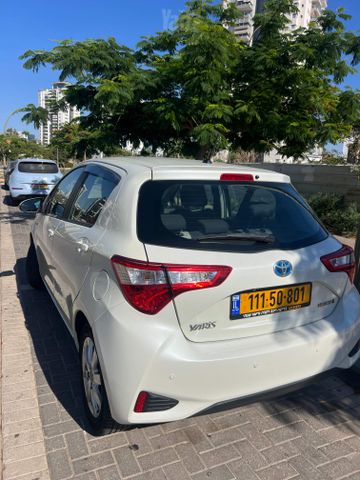 טויוטה יאריס