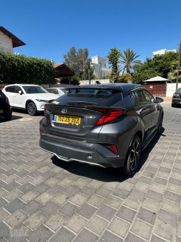 טויוטה C-HR