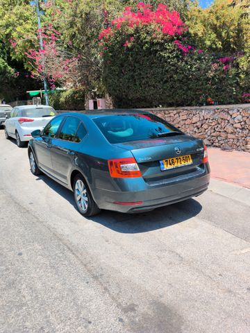 סקודה אוקטביה