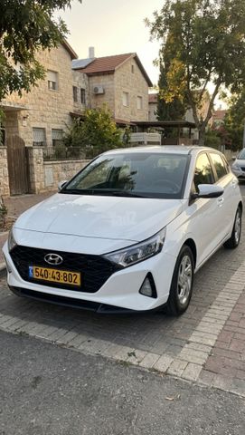 יונדאי i20