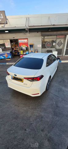 טויוטה קורולה