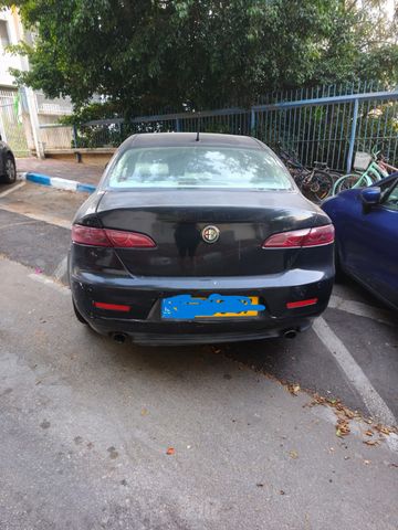 אלפא רומיאו 159