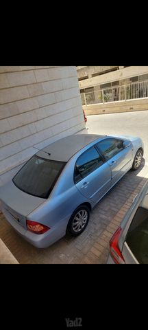 מודעת רכב טויוטה קורולה