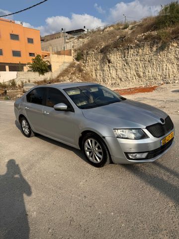 סקודה אוקטביה