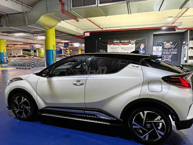טויוטה C-HR