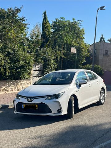 טויוטה קורולה