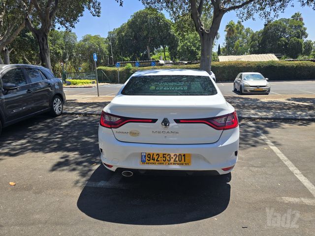 רנו מגאן