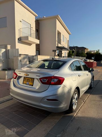 שברולט קרוז
