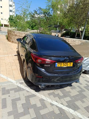 מאזדה 3