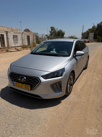 יונדאי איוניק