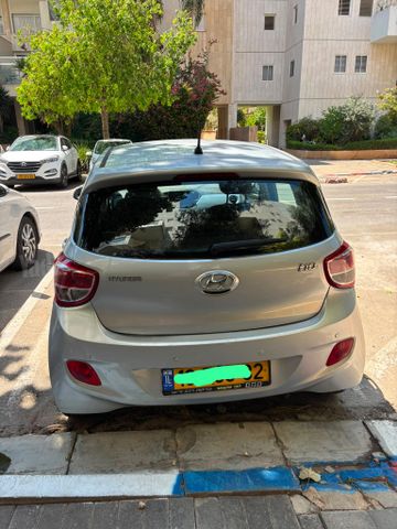 יונדאי i10