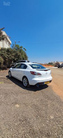 מאזדה 3