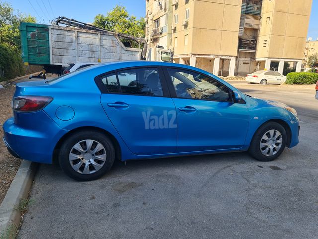 מאזדה 3