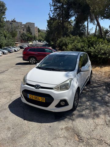 יונדאי i10