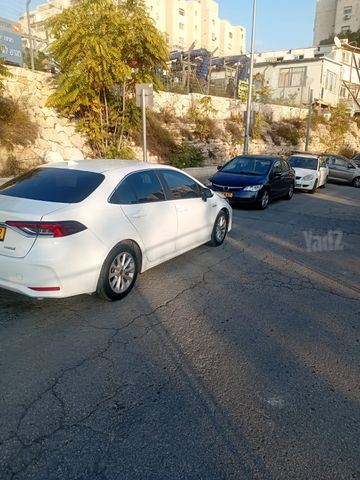 מודעת רכב טויוטה קורולה