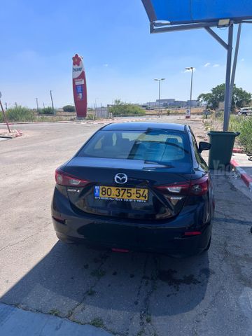 מאזדה 3
