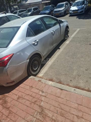 טויוטה קורולה