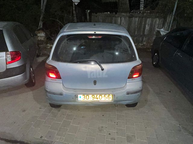 טויוטה יאריס