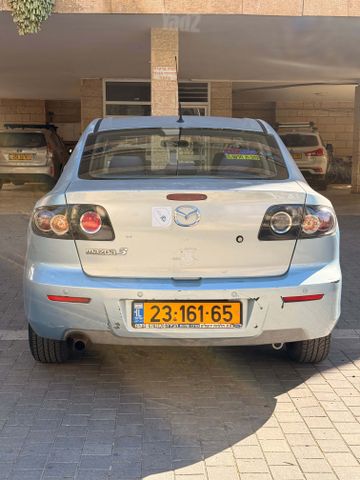 מאזדה 3