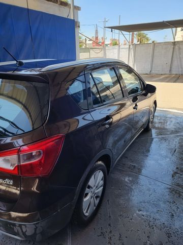 סוזוקי קרוסאובר