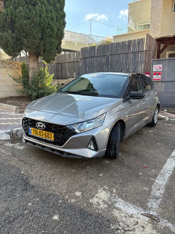 מודעת רכב יונדאי i20