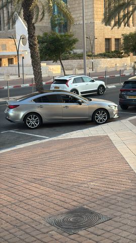 מאזדה 6