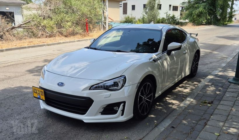 מודעת רכב סובארו BRZ