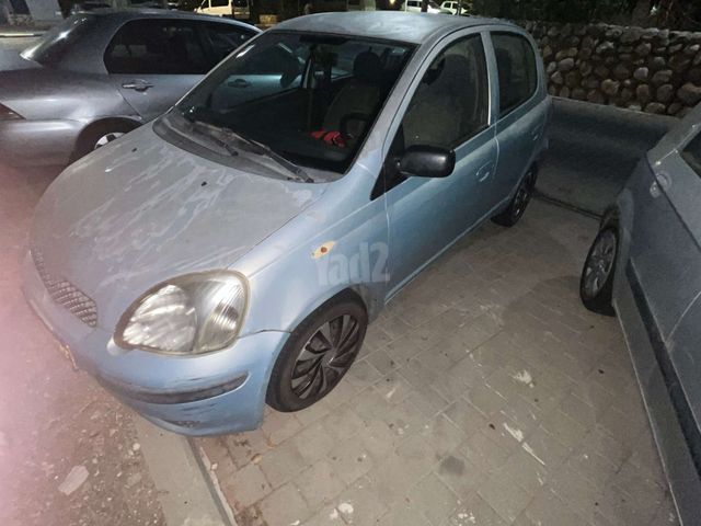 טויוטה יאריס