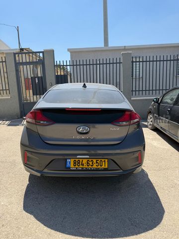 יונדאי איוניק