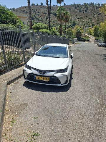 מודעת רכב טויוטה קורולה