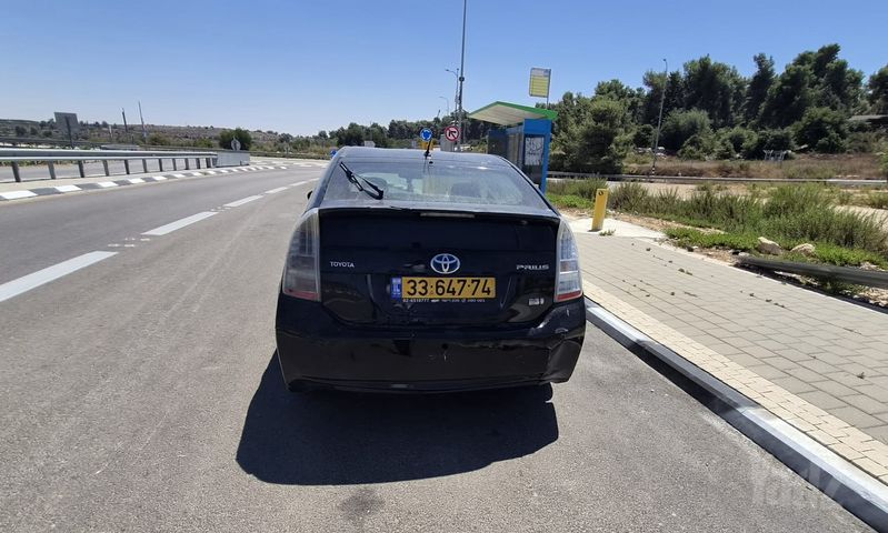 טויוטה פריוס