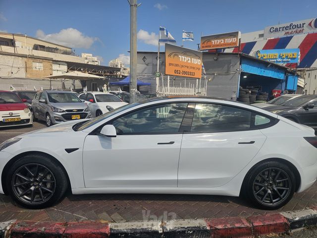 טסלה מודל 3