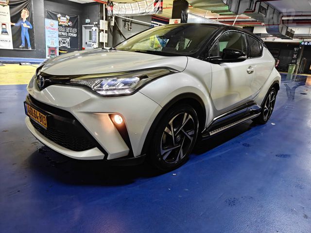 טויוטה C-HR