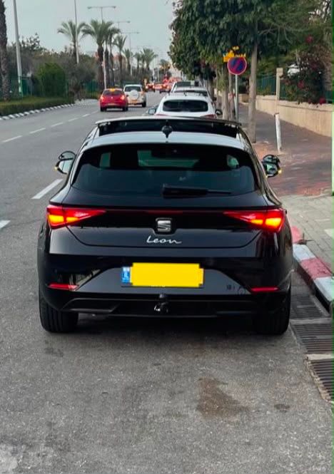 מודעת רכב סיאט לאון