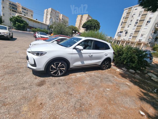 אם ג'י ZS
