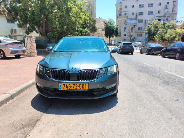 סקודה אוקטביה
