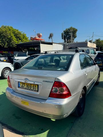 טויוטה קורולה